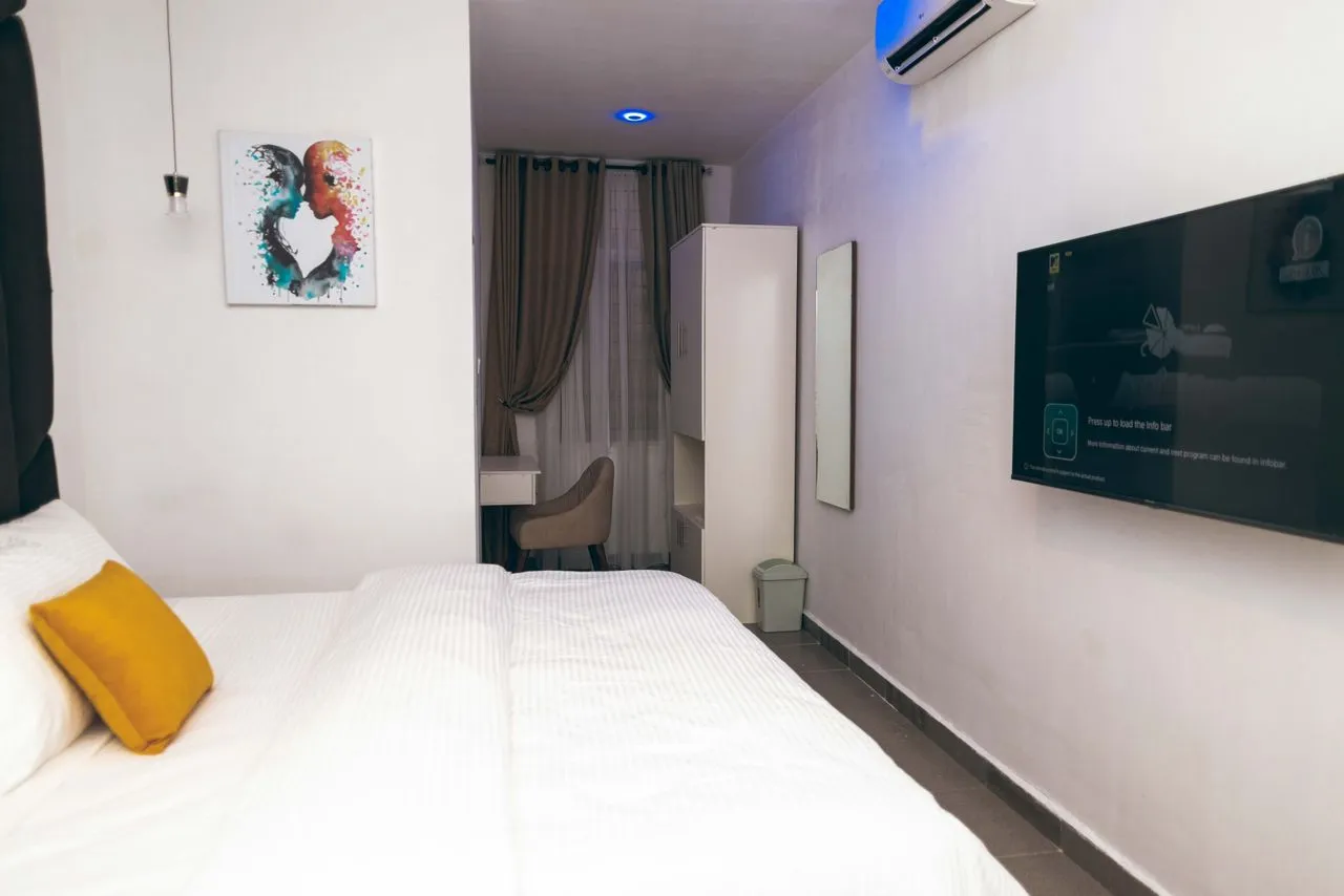 2 Bedroom